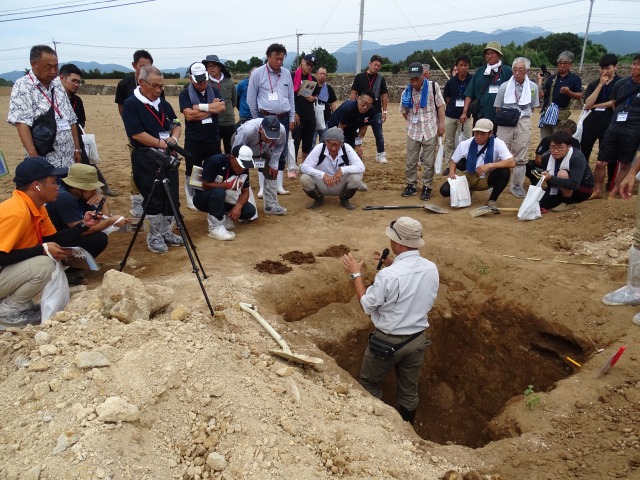 九州沖縄土を考える会　雲仙市で秋期研修会 データに基づき土壌分析